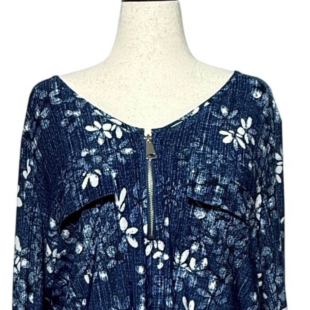 Cocomo Top Womans 3X Blue White Floral Print 1/4 Zip Long Sleeve Blouse Stretch